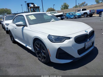 BMW 230 2025