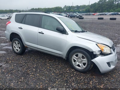 TOYOTA RAV4 2010