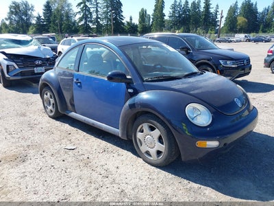 VOLKSWAGEN NEW BEETLE 2001