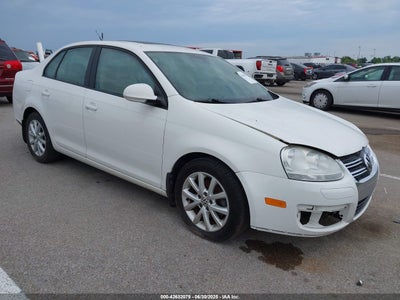 VOLKSWAGEN JETTA 2010