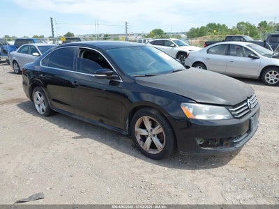 VOLKSWAGEN PASSAT 2012