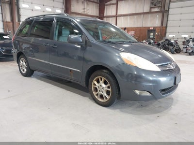 TOYOTA SIENNA 2006