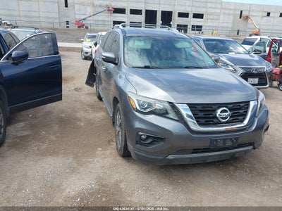 NISSAN PATHFINDER 2017