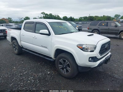 TOYOTA TACOMA 2018
