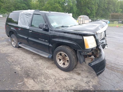 CADILLAC ESCALADE ESV 2003