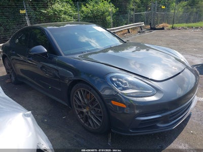 PORSCHE PANAMERA 2018