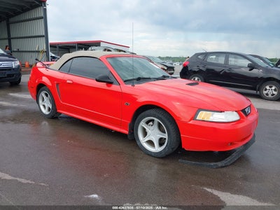 FORD MUSTANG 2000