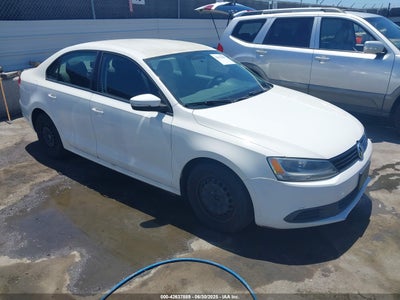 VOLKSWAGEN JETTA 2013