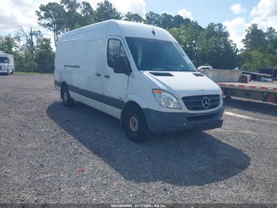 MERCEDES-BENZ SPRINTER 2500 2011