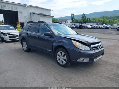SUBARU OUTBACK 2011