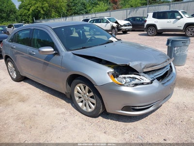 CHRYSLER 200 2014
