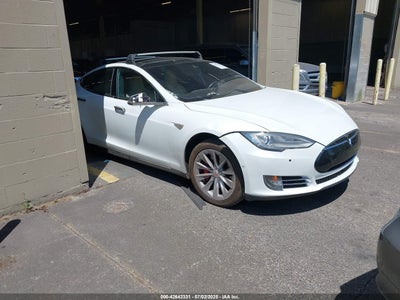 TESLA MODEL S 2015