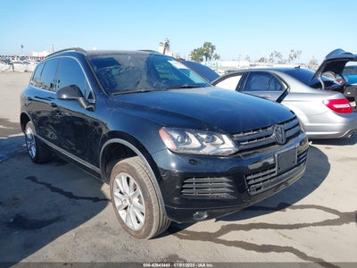 VOLKSWAGEN TOUAREG 2013