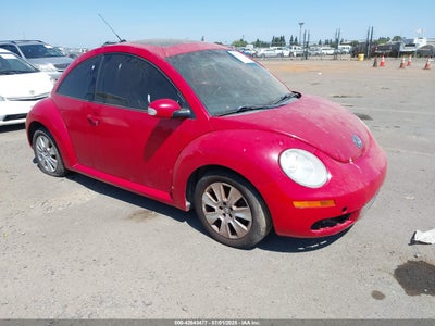 VOLKSWAGEN NEW BEETLE 2009
