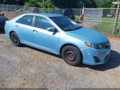 TOYOTA CAMRY 2012
