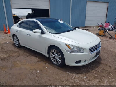 NISSAN MAXIMA 2014