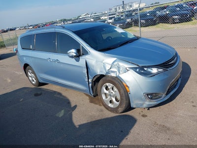 CHRYSLER PACIFICA HYBRID 2017