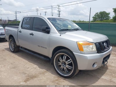 NISSAN TITAN 2010