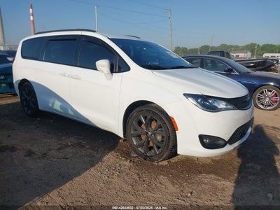 CHRYSLER PACIFICA 2019