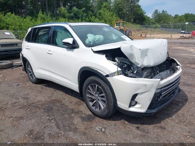 TOYOTA HIGHLANDER 2017