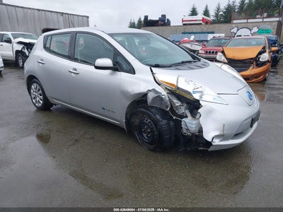 NISSAN LEAF 2013