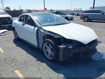 TESLA MODEL S 2015