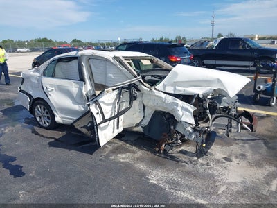 VOLKSWAGEN JETTA 2010