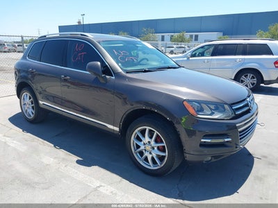 VOLKSWAGEN TOUAREG 2013