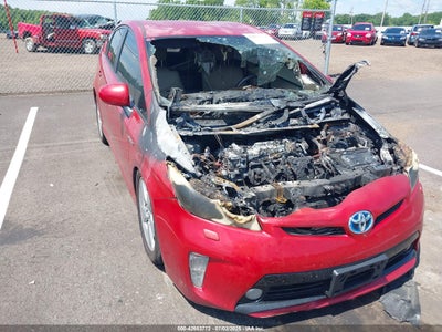 TOYOTA PRIUS 2013