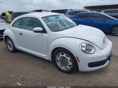 VOLKSWAGEN BEETLE 2016