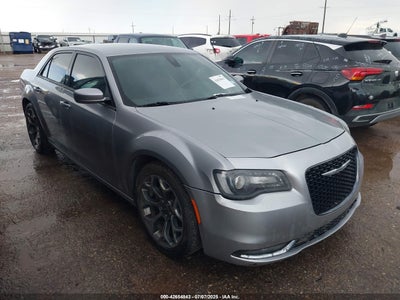 CHRYSLER 300 2015