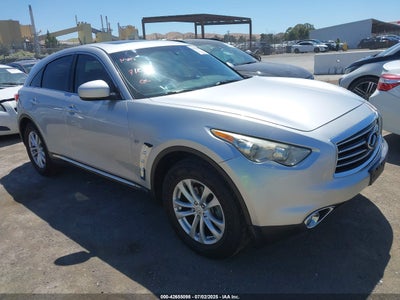 INFINITI QX70 2016