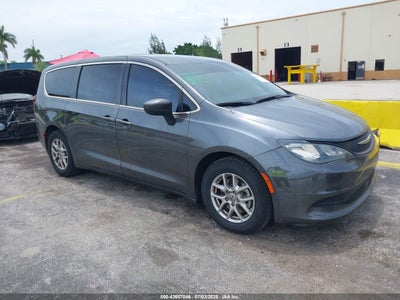 CHRYSLER VOYAGER 2022