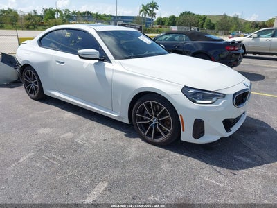 BMW 230 2023