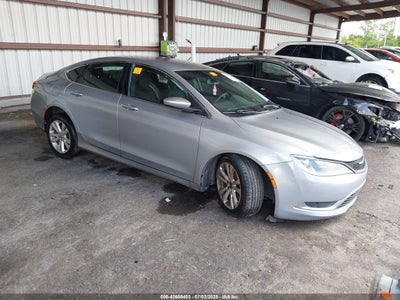 CHRYSLER 200 2015
