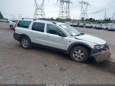 VOLVO XC70 2004