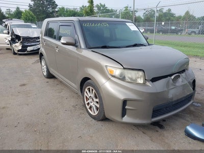 SCION XB 2011