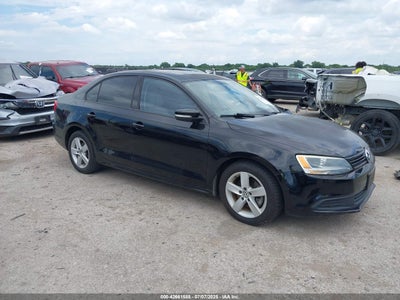VOLKSWAGEN JETTA 2011