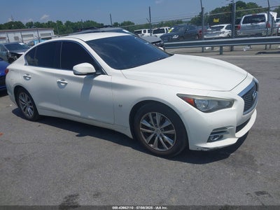 INFINITI Q50 2015
