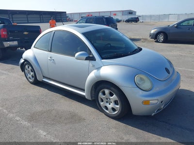 VOLKSWAGEN NEW BEETLE 2002