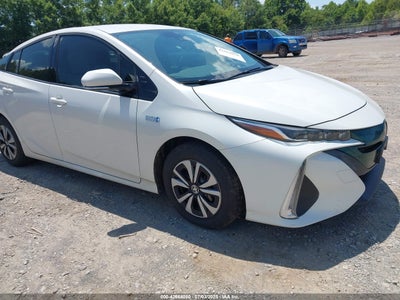 TOYOTA PRIUS PRIME 2017