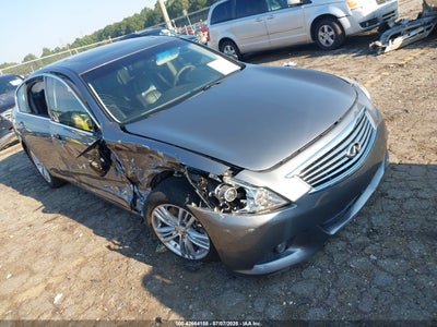 INFINITI G37 2012