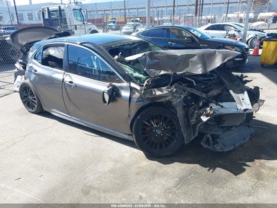 TOYOTA CAMRY 2018