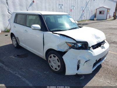 SCION XB 2013