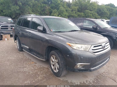 TOYOTA HIGHLANDER 2013