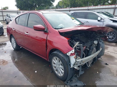 NISSAN VERSA 2016