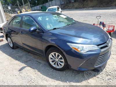 TOYOTA CAMRY 2016