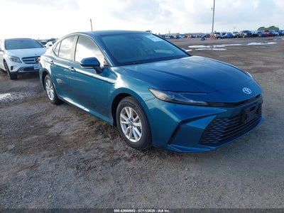 TOYOTA CAMRY 2025
