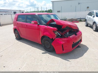 SCION XB 2013