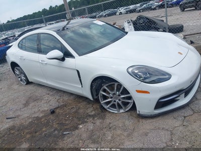 PORSCHE PANAMERA 2018